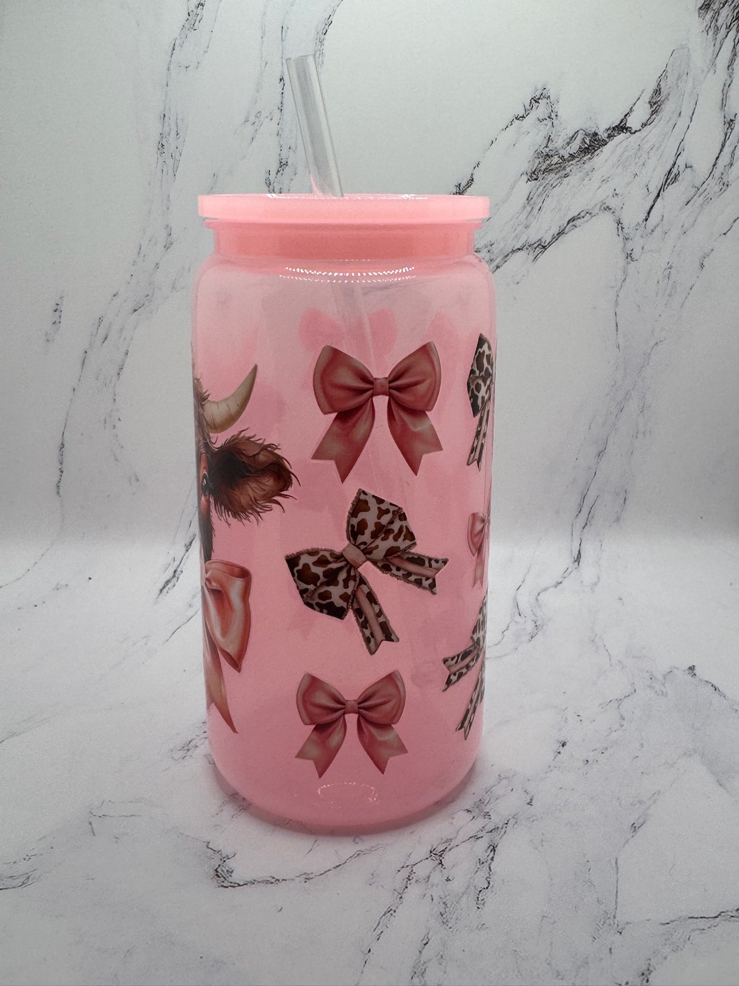 16oz Pink Cow w/ bows