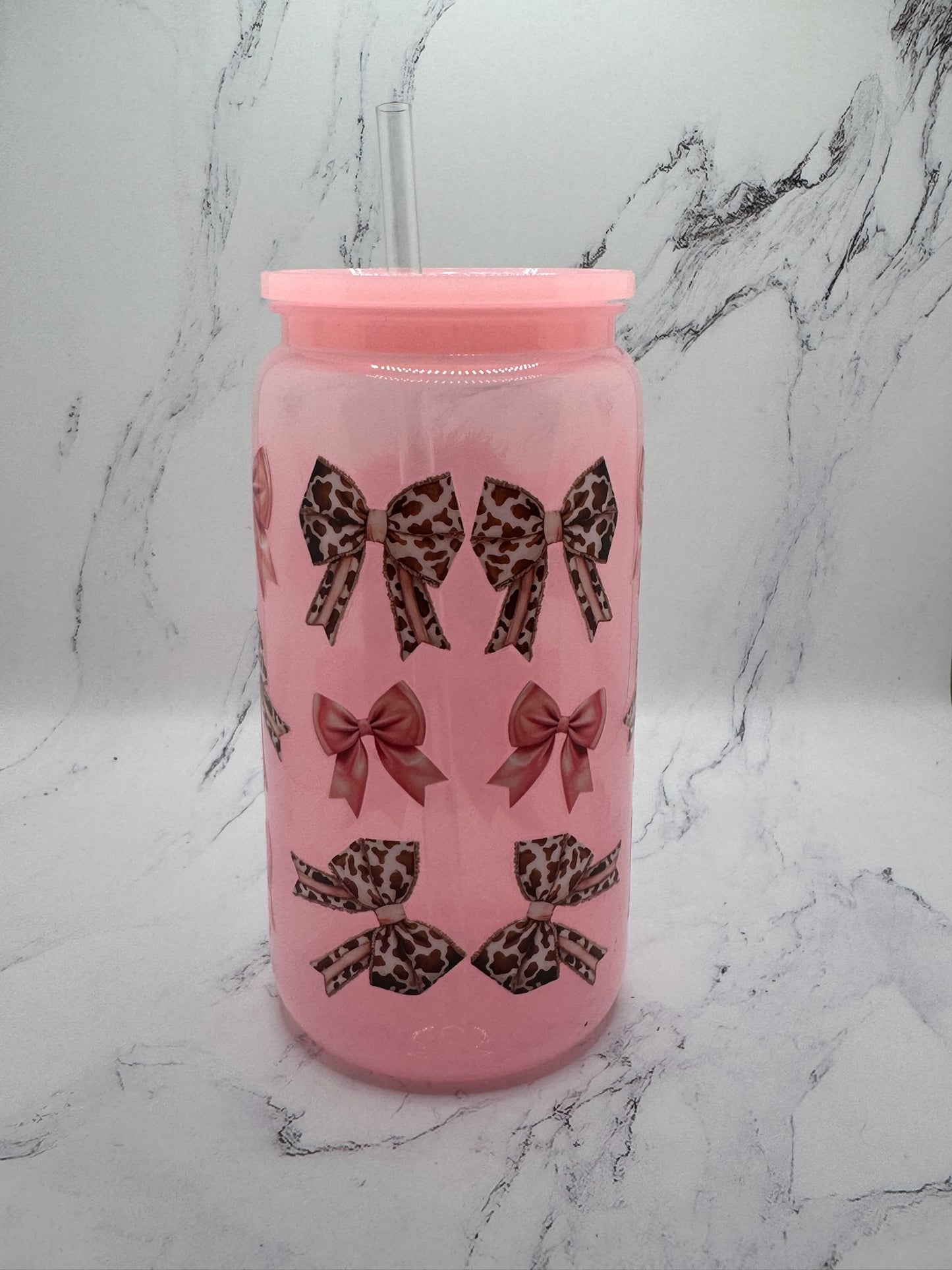 16oz Pink Cow w/ bows